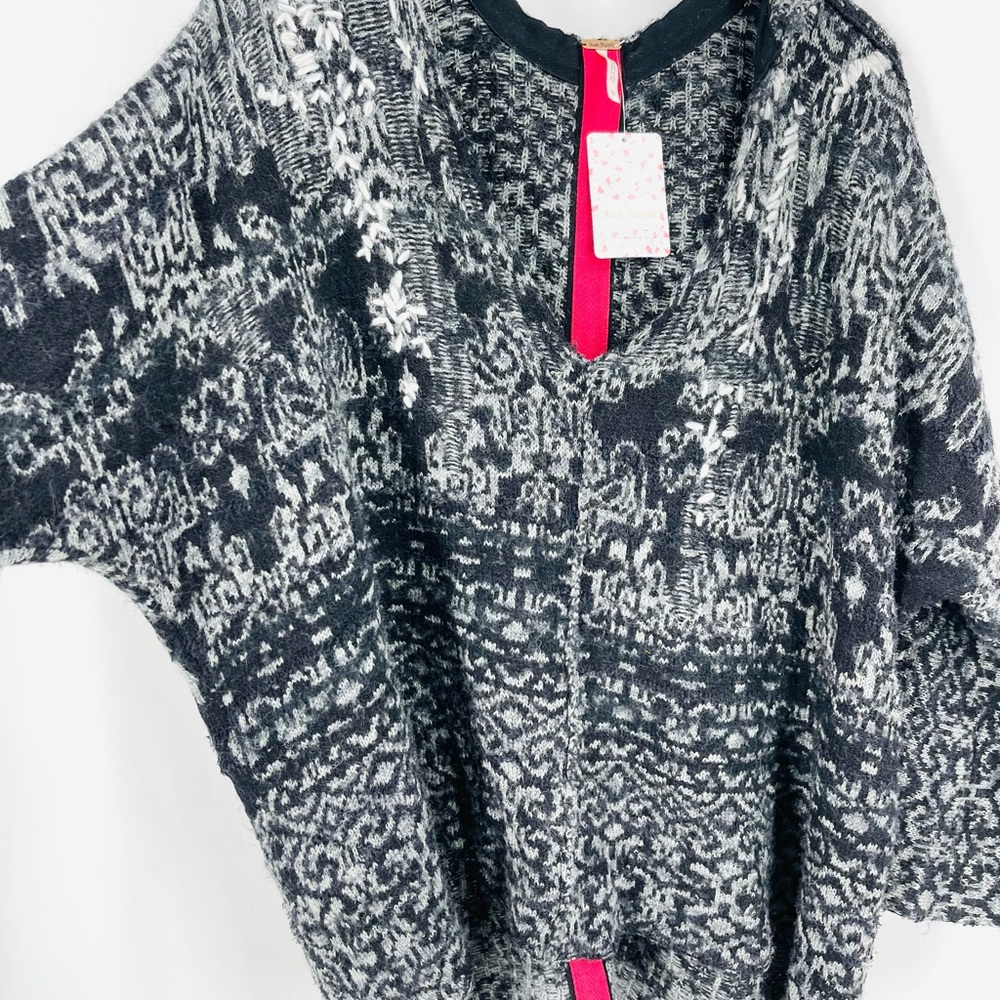 ✨NWT Free People Oversized Slouchy Boho Fuzzy Wool Alpaca Hooded Grunge Sweater - Picture 9 of 16